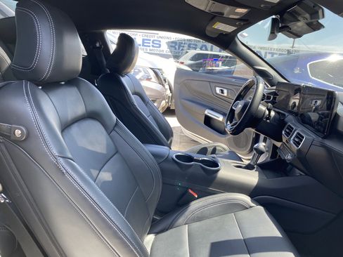 Used 2025 Ford Mustang Premium RWD image 20