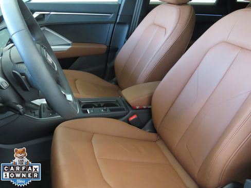 Used 2025 Audi Q3 2.0T Premium Plus image 15