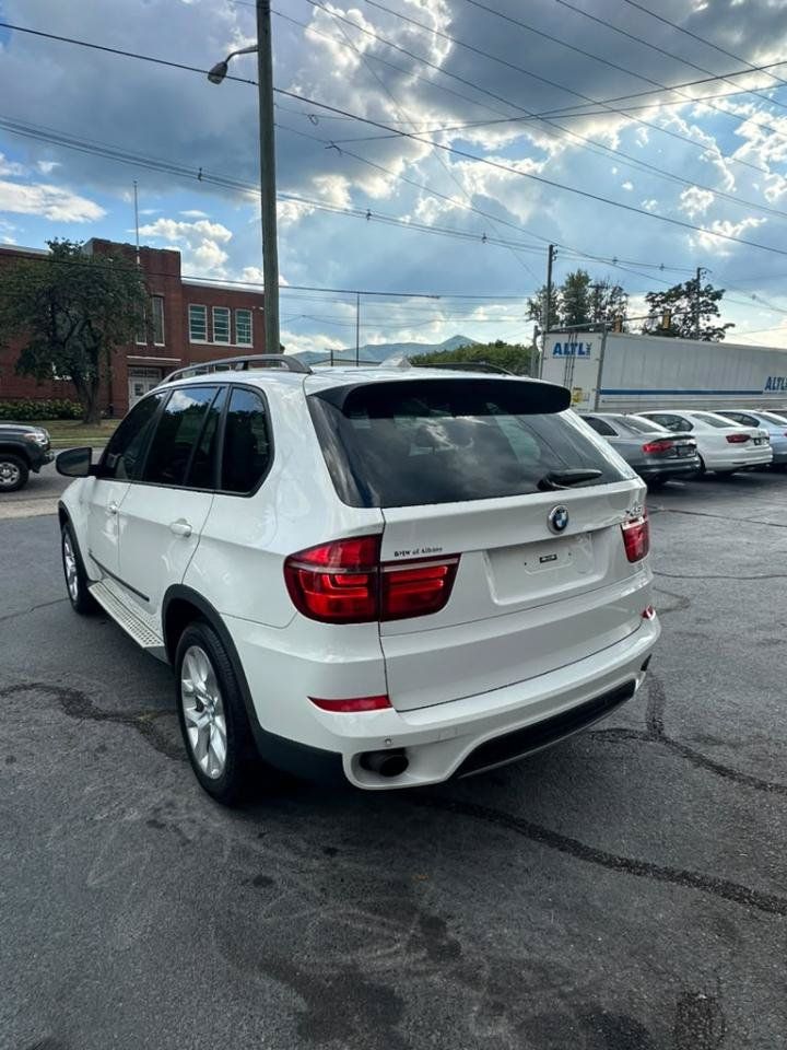 Used 2013 BMW X5 xDrive35i w/ Convenience Pkg AWD/4WD image 3