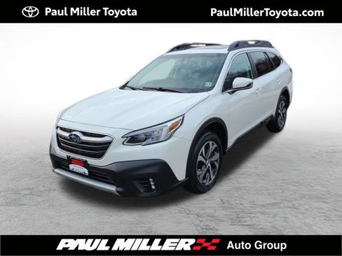Used 2022 Subaru Outback Limited image 1