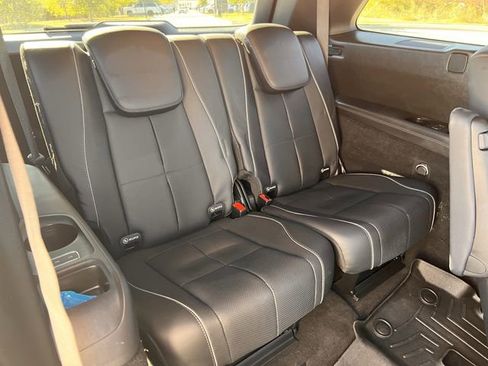 Used 2022 Mercedes-Benz GLS 450 4MATIC image 27