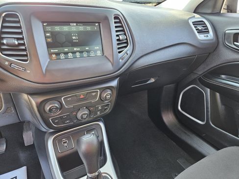 Used 2021 Jeep Compass Sport image 20