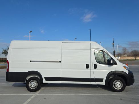 Used 2024 RAM ProMaster 3500 w/ Safety Group image 2