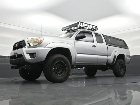 Used 2013 Toyota Tacoma PreRunner w/ SR5 Pkg RWD image 22