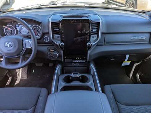 New 2026 RAM 1500 Big Horn AWD/4WD image 15