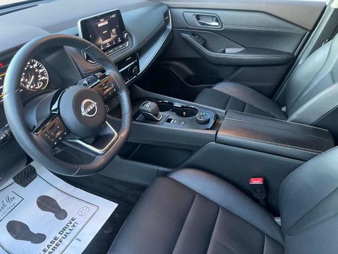 Certified 2022 Nissan Rogue SV w/ SV Premium Package image 22