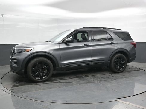 Used 2023 Ford Explorer ST-Line w/ Class IV Trailer Tow Package AWD/4WD image 9