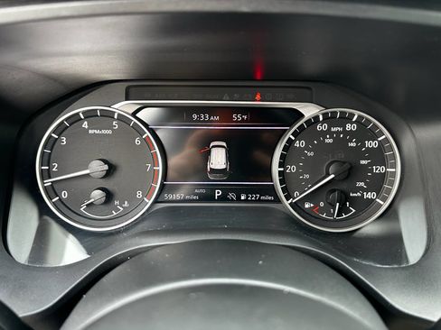 Used 2024 Nissan Rogue S AWD/4WD image 16