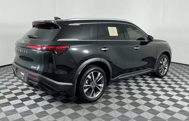 Certified 2024 INFINITI QX60 Luxe FWD image 7