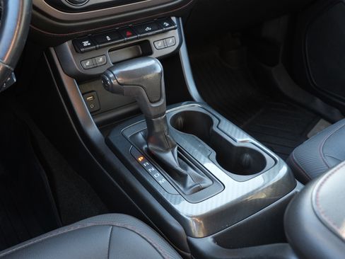 Used 2016 GMC Canyon SLE image 23