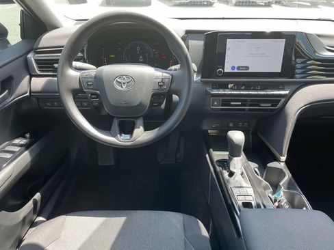 Used 2025 Toyota Camry LE w/ Convenience Package FWD image 13