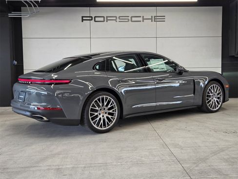 Certified 2025 Porsche Panamera image 6