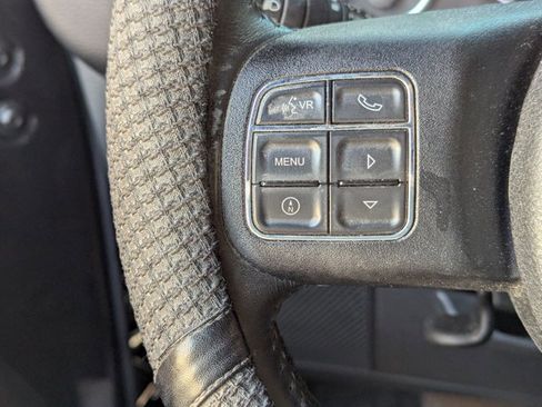 Used 2016 Jeep Wrangler Unlimited Sahara w/ Connectivity Group AWD/4WD image 11