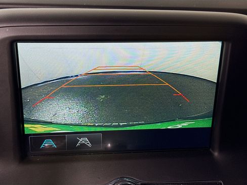 Used 2018 Chevrolet Camaro LS image 19