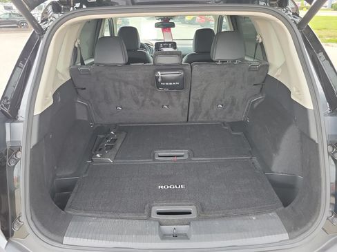 Used 2023 Nissan Rogue SL w/ SL Premium Package AWD/4WD image 13