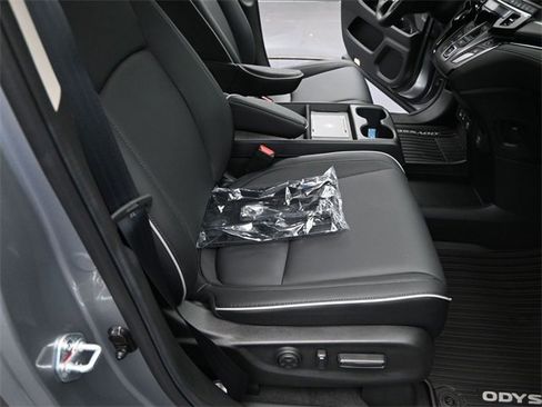 New 2026 Honda Odyssey Touring image 37