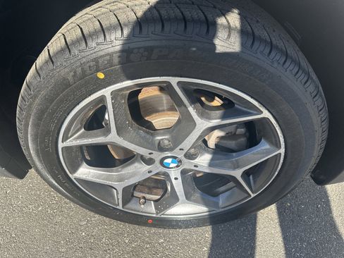 Used 2019 BMW X1 xDrive28i w/ Convenience Package AWD/4WD image 37