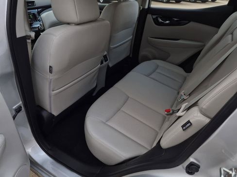 Used 2022 Nissan Rogue Sport SL image 14