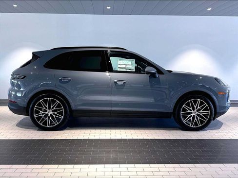 New 2026 Porsche Cayenne AWD/4WD image 8