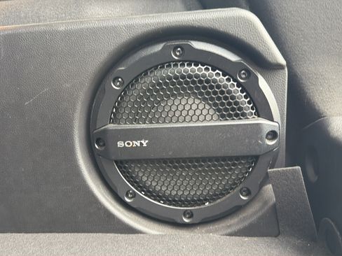 Used 2013 Ford Focus Titanium FWD image 13