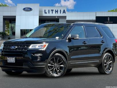 Certified 2018 Ford Explorer XLT w/ Equipment Group 202A