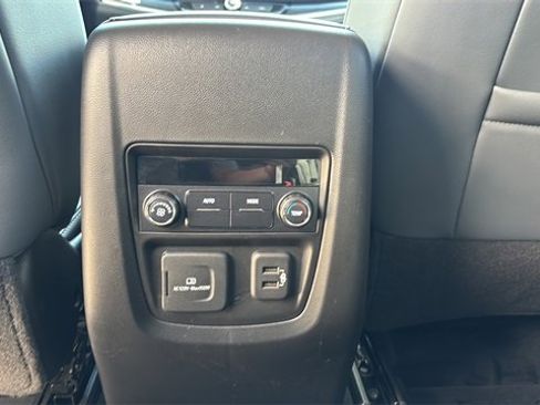 Used 2021 Buick Enclave Essence w/ Sound and Sites Package image 22