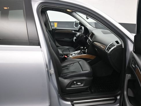 Used 2016 Audi Q5 2.0T Premium Plus w/ Technology Package AWD/4WD image 42