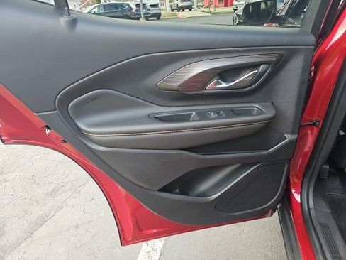 Used 2020 GMC Terrain SLT w/ Preferred Package image 16