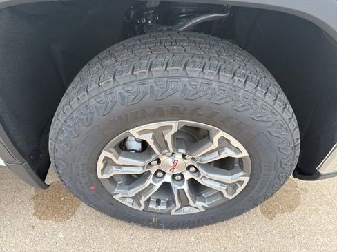 New 2026 GMC Sierra 1500 SLE AWD/4WD image 54