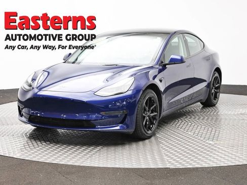 Used 2023 Tesla Model 3 Standard Range RWD image 1