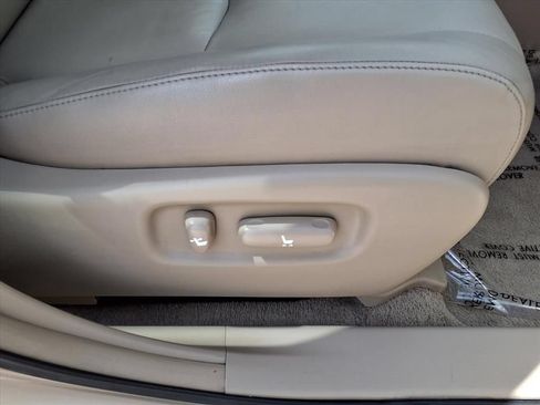 Used 2009 Toyota Highlander Limited AWD/4WD image 10