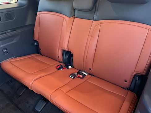 New 2027 Kia Telluride SX FWD image 17