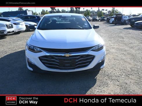Used 2023 Chevrolet Malibu LS FWD image 2