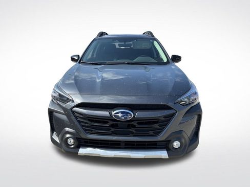 Used 2025 Subaru Outback Limited w/ Popular Package #2 AWD/4WD image 2