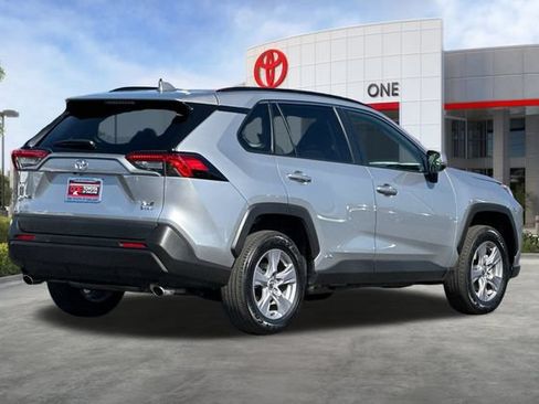 Certified 2025 Toyota RAV4 XLE w/ Convenience Package AWD/4WD image 5