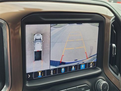 Used 2022 Chevrolet Silverado 2500 High Country w/ Z71 Off-Road Package image 25