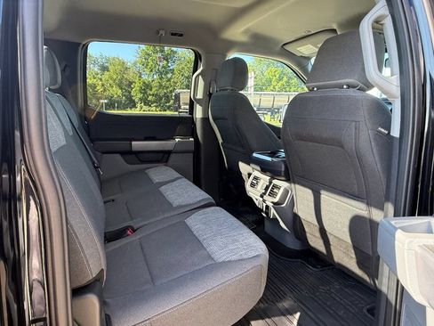 Used 2022 Ford F150 XLT w/ Equipment Group 302A High AWD/4WD image 16