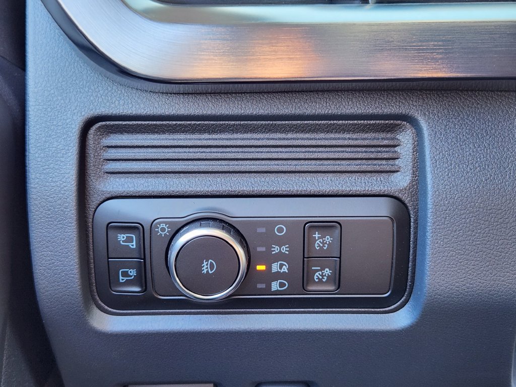 New 2026 Ford F550 4x4 Crew Cab image 27