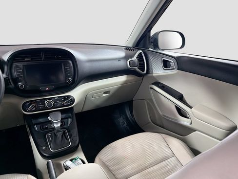 Used 2024 Kia Soul LX FWD image 22
