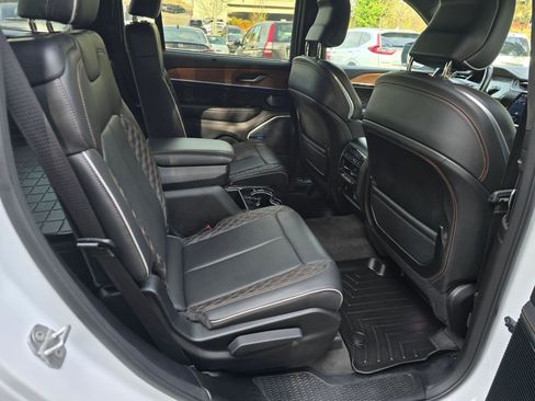 Used 2021 Jeep Grand Cherokee L Summit image 14