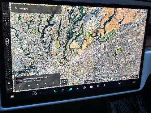 Used 2021 Tesla Model S Long Range image 17