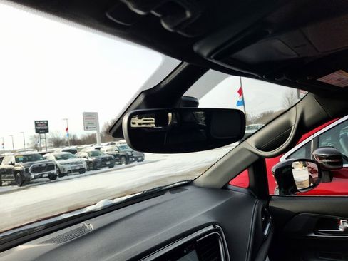 New 2026 Chrysler Pacifica Limited image 16