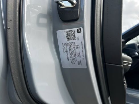 Used 2025 Chevrolet Corvette Z06 image 37