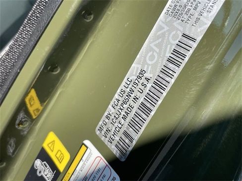 Used 2022 Jeep Wrangler Unlimited Sahara w/ Cold Weather Group image 37