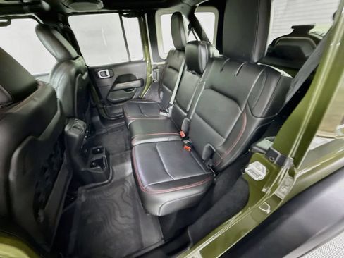 Used 2021 Jeep Wrangler Unlimited Rubicon AWD/4WD image 24