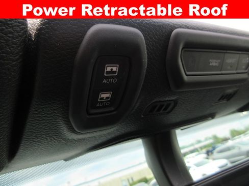Used 2021 Jeep Wrangler Unlimited Sahara AWD/4WD image 15