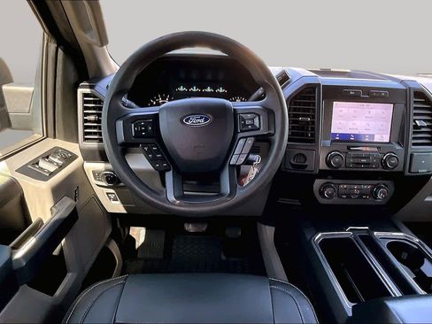 Used 2019 Ford F150 XL w/ Equipment Group 101A Mid RWD image 8