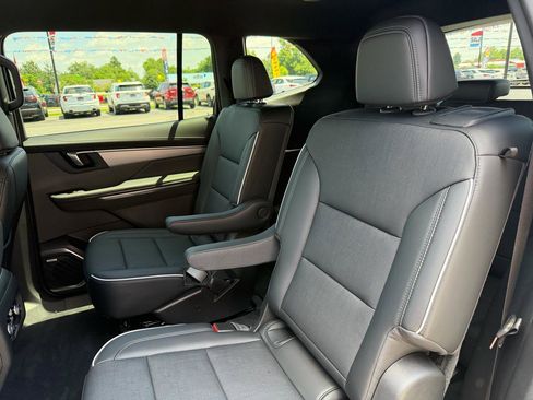 Used 2026 Buick Enclave Preferred FWD image 19