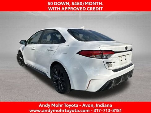 Used 2023 Toyota Corolla SE w/ Carpet Mat Package (TMS) FWD image 6