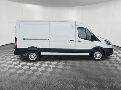 New 2026 Ford Transit 250 148 Medium Roof Extended AWD w/ Load Area Protection Package